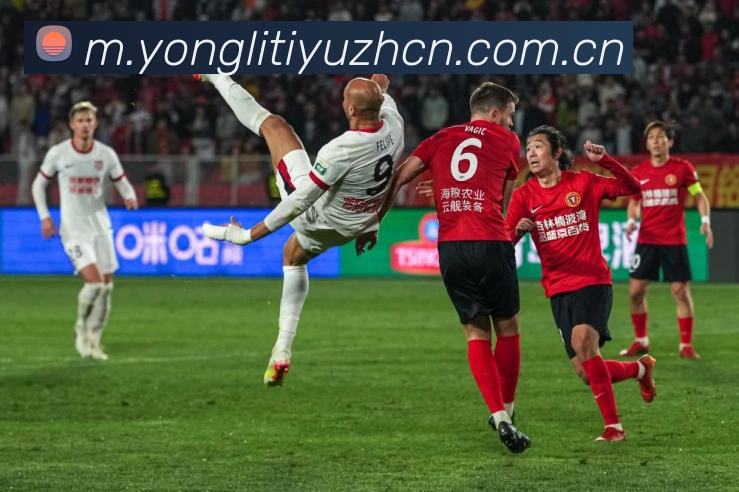 埃梅里表示联赛竞争激烈球队拿分不易前五仍是主要目标成长观察:最新赛事动态与深度分析 埃梅里表示联赛竞争激烈球队拿分不易前五仍是主要目标成长观察:最新赛事动态与深度分析